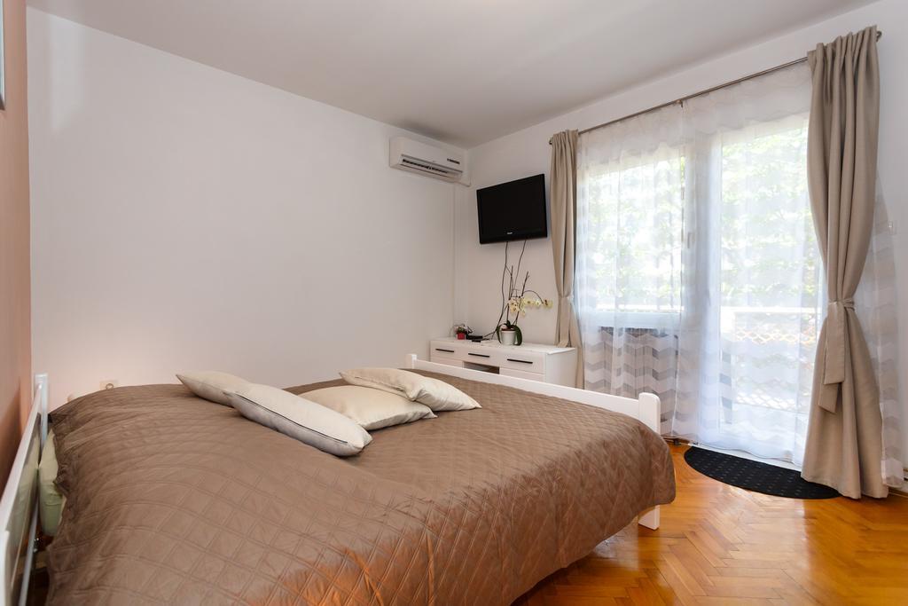 Apartments D Krk Town Bagian luar foto