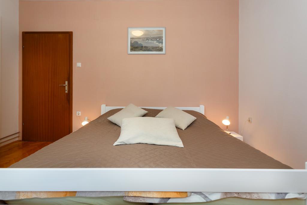 Apartments D Krk Town Bagian luar foto
