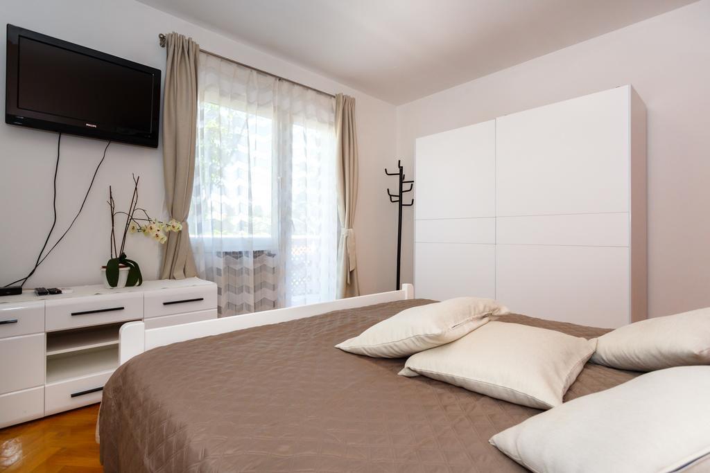 Apartments D Krk Town Bagian luar foto